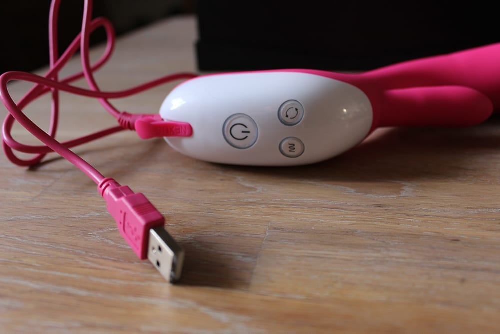 Nexus Bisous USB Charging