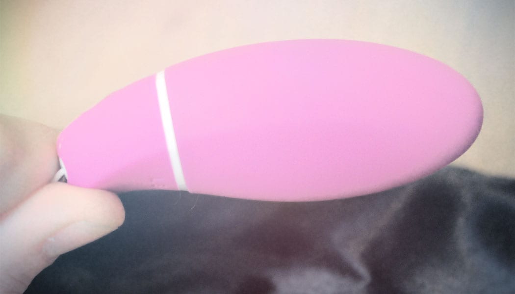 Review: LELO LUNA Smart Bead